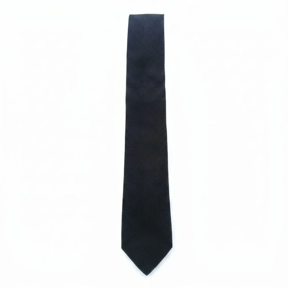 Emporio Armani 100% Silk Black Solid Tie - Made in Italy - Picture 2 of 3
